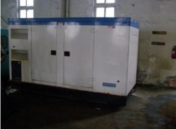 庆阳康明斯150kw大型柴油二手发电机组 庆阳康明斯150kw大型柴油二手发电机组